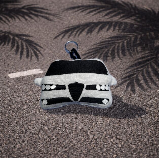 Breloczek Alfa Romeo 159- Light gray